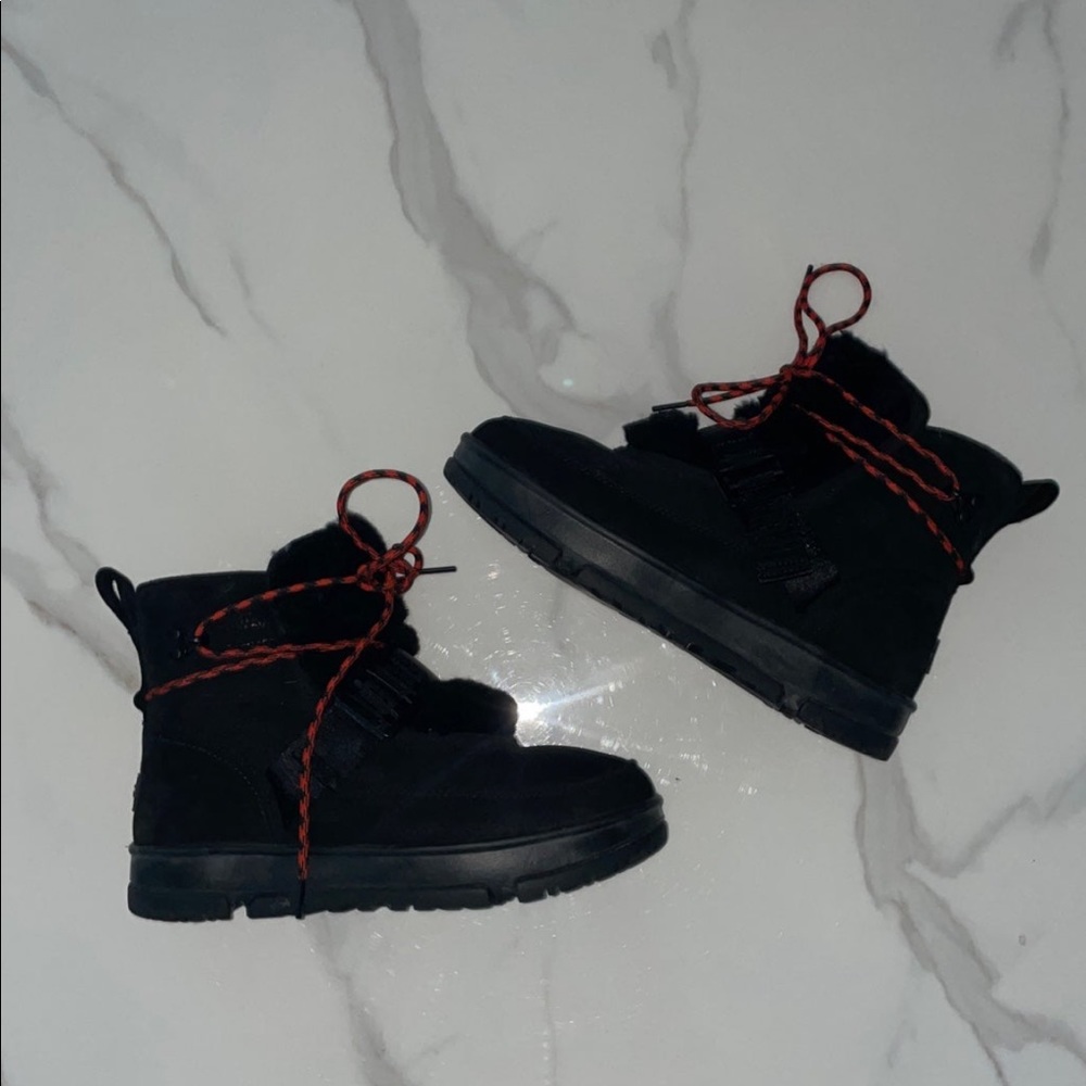 Classic Weather Waterproof Hiker Boot
UGG® size 8 wool lining